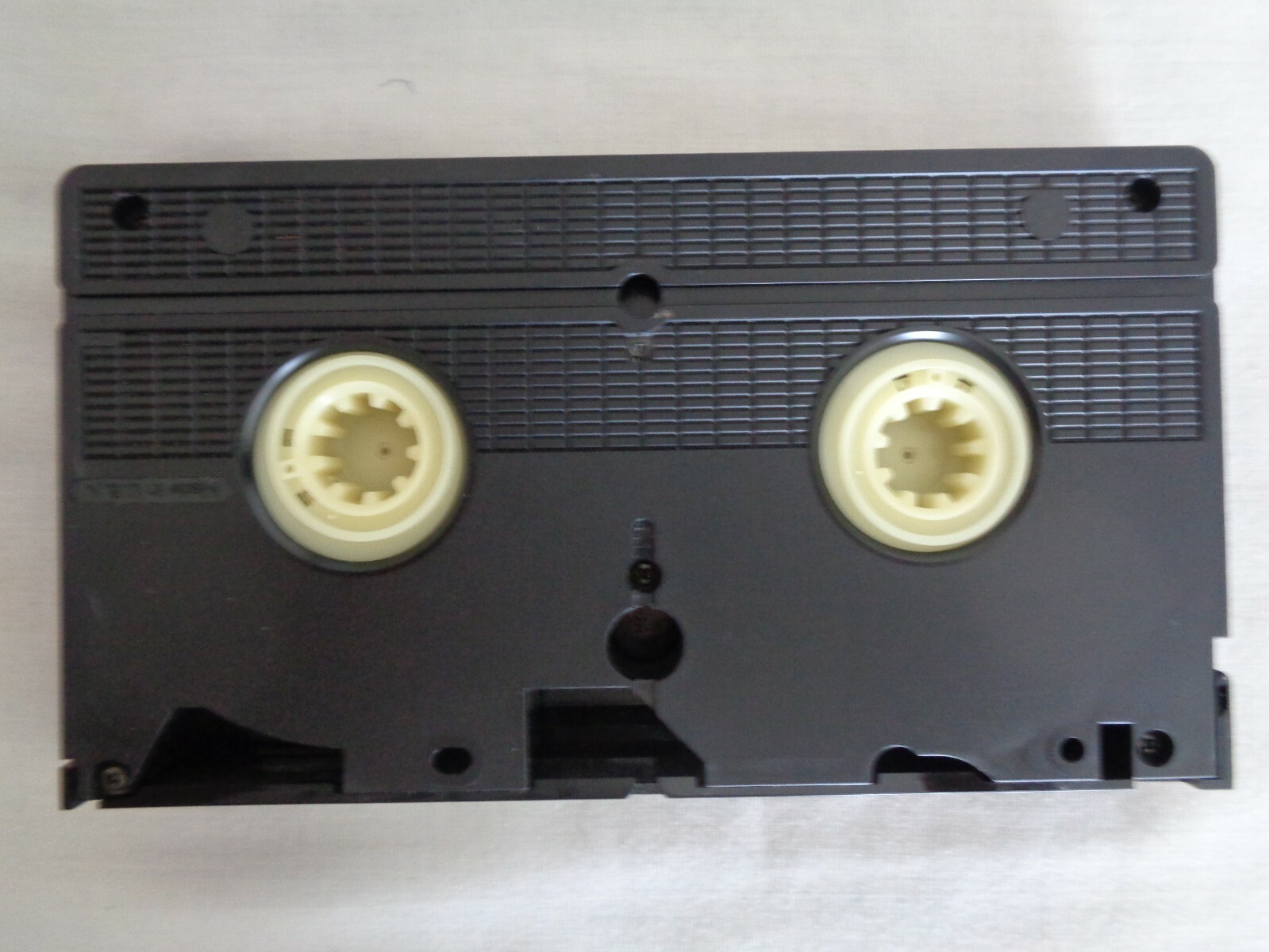 Night of the Living Dead 1968 VHS Tape. Crown Movie Classics (#4691)