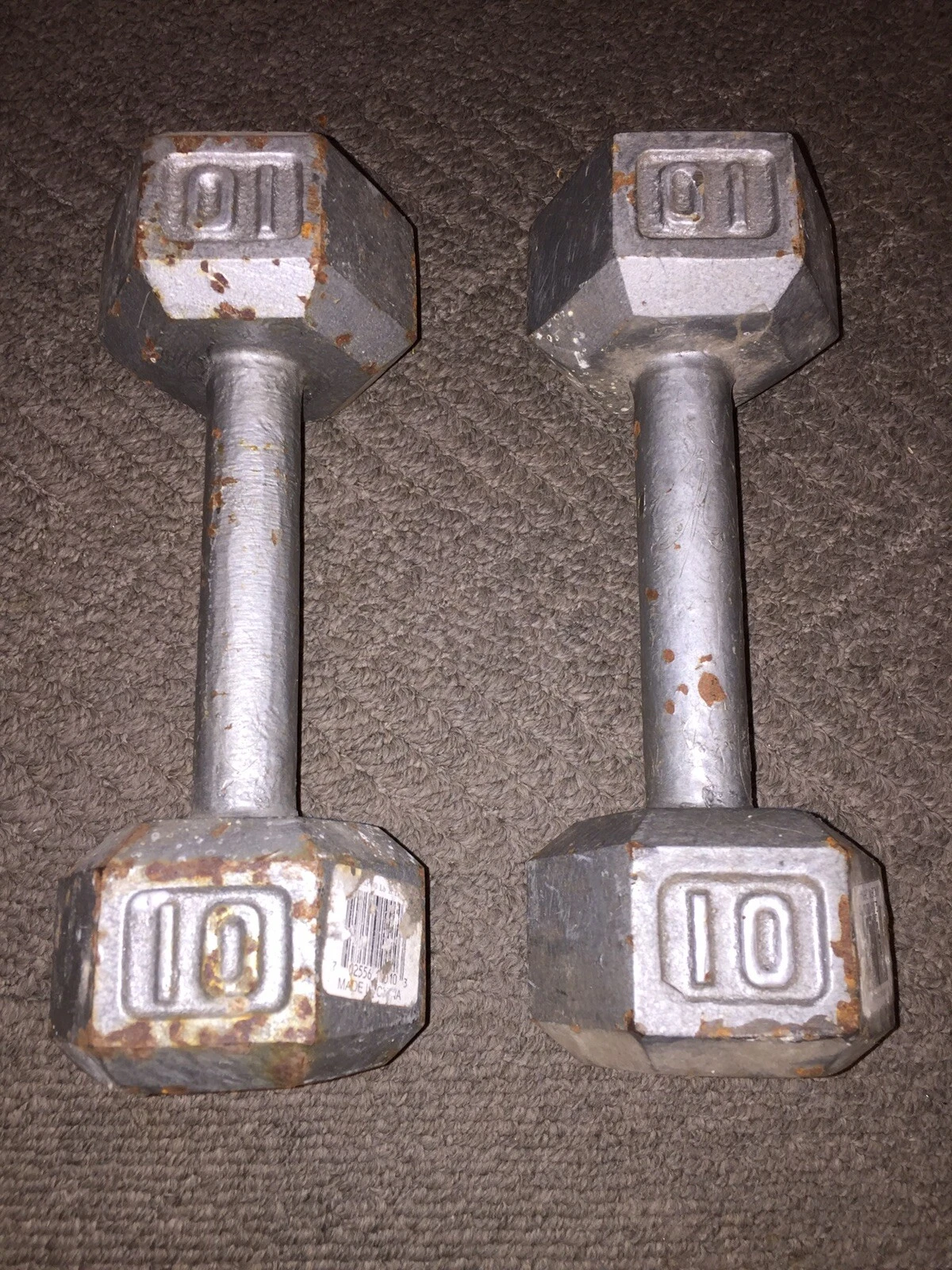 Pair of 10lb pound hex shaped metal dumbells