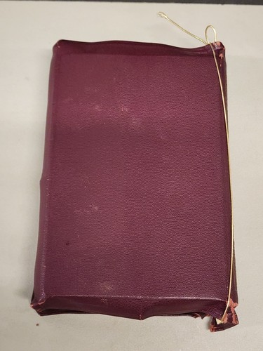 Vintage The Holy Bible Holy Trinity Edition The Catholic Press Chicago 1951 - Picture 4 of 17