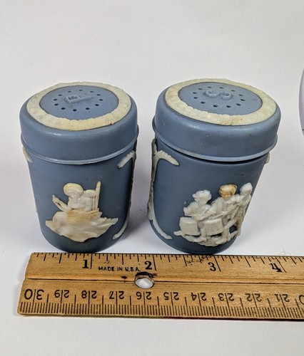 Blue & White Jasperware Liberty Bell Revolution Colonial Salt & Pepper Shakers - Picture 8 of 8