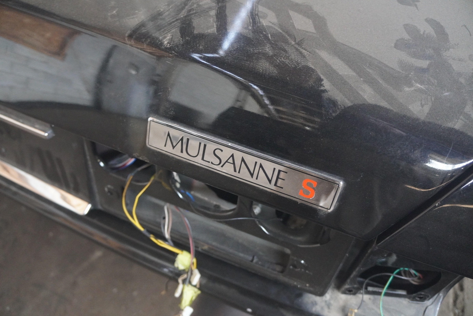 Rear Trunk Deck Lid Boot Black OEM Bentley Mulsanne S 1988