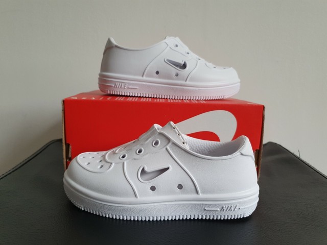 infant trainers size 8.5