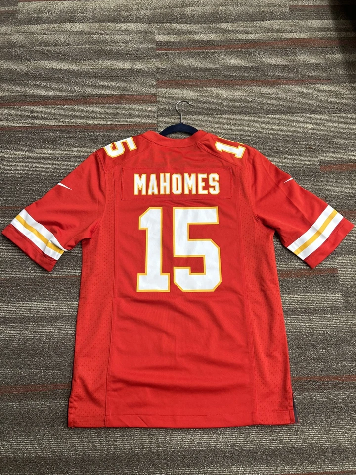 Camiseta de los Kansas City Chiefs Patrick Mahomes #15 Super Bowl LIX parche Nike para hombre S Foto 2 de 4