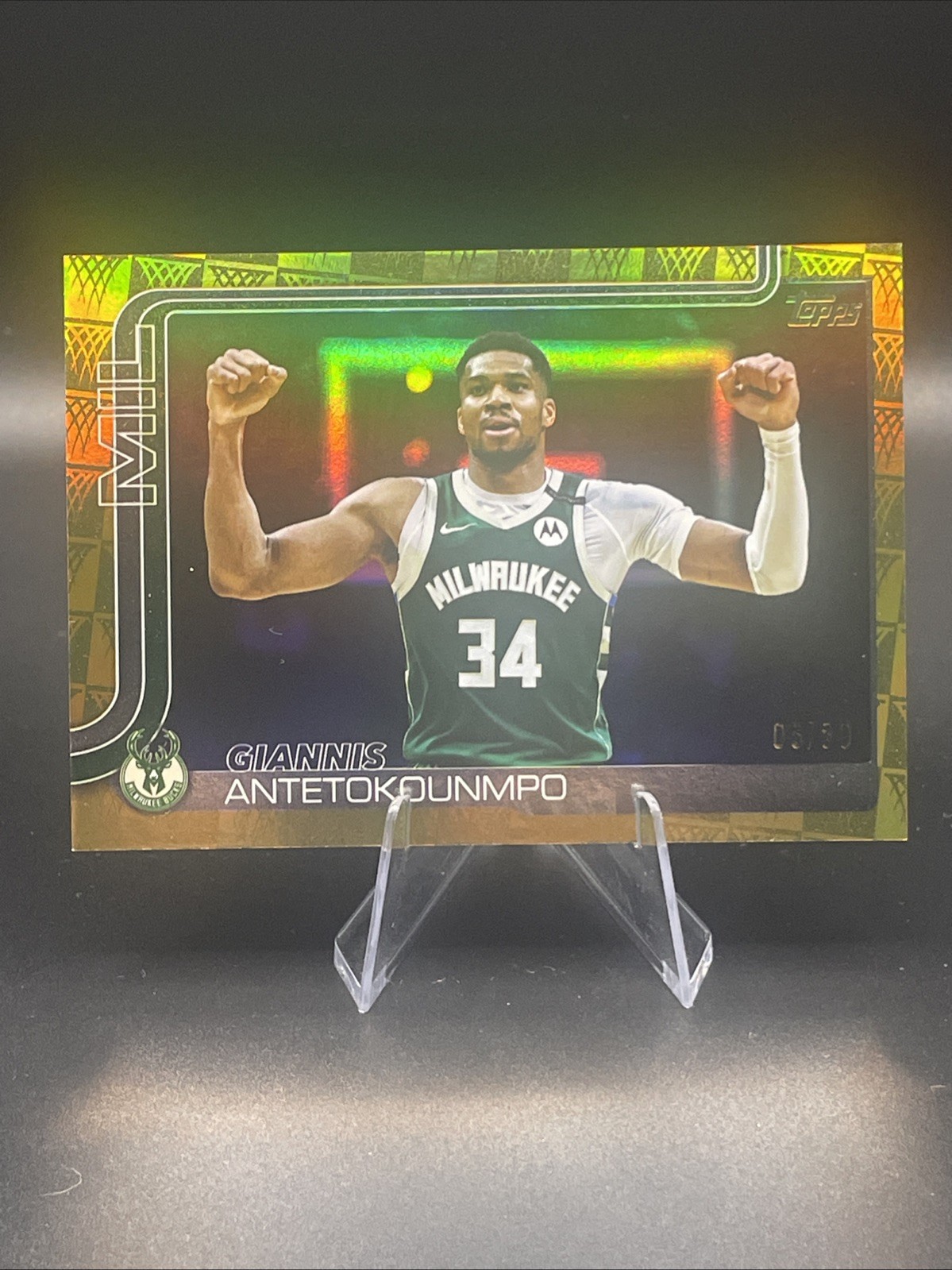 2025-26 Topps Flagship NBA Giannis Antetokounmpo #54 Gold Rainbow /50