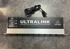 Divisor de distribución Behringer Professional Ultralink DS2800 2 entradas 8 salidas ~