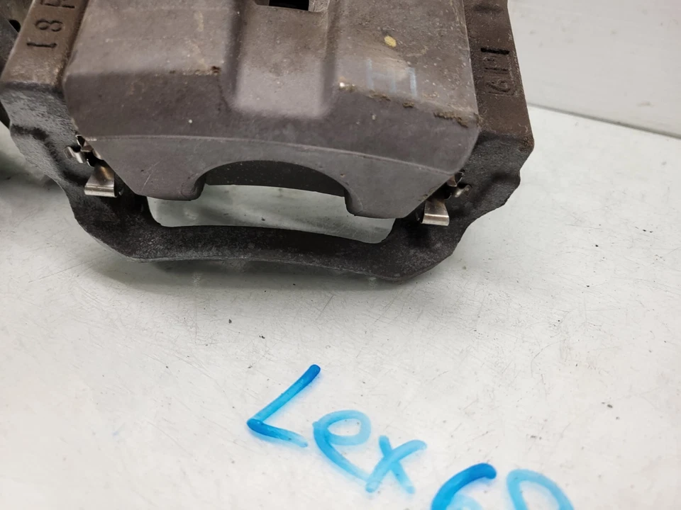 2013-2015 雷克萨斯 Gs350 Gs450H 后制动卡钳一对 — 第 4/4 张图片