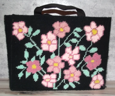 Vtg Handmade Tote Bag Purse Plastic Canvas Flowers Needlepoint B120