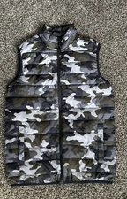 SWISS TECH Men's Size Small Puffer Vest Camo Camouflage Black Gray Green
