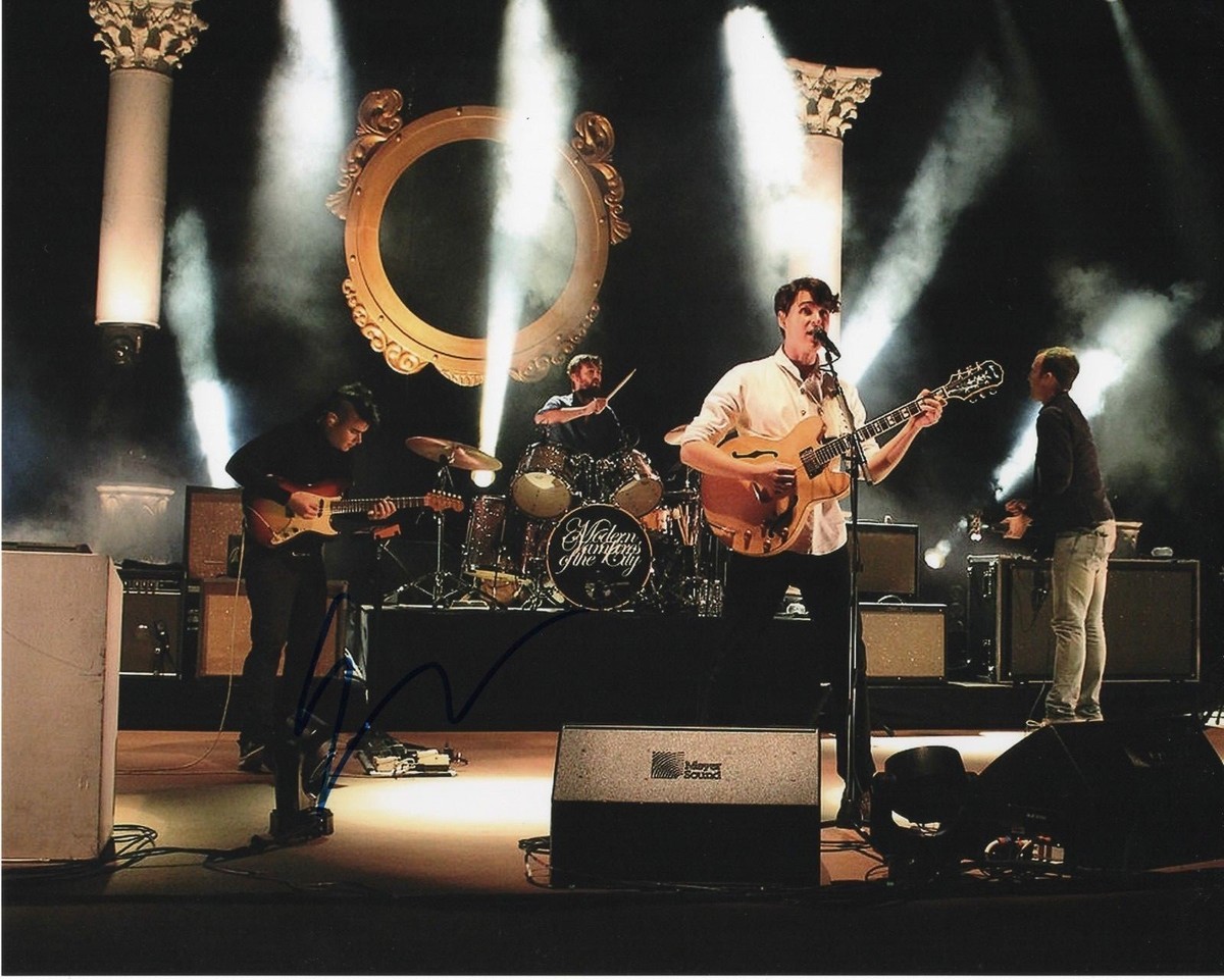 VAMPIRE WEEKEND EZRA KOENIG SIGNED SMOKEY BACKGROUND 8X10 | eBay