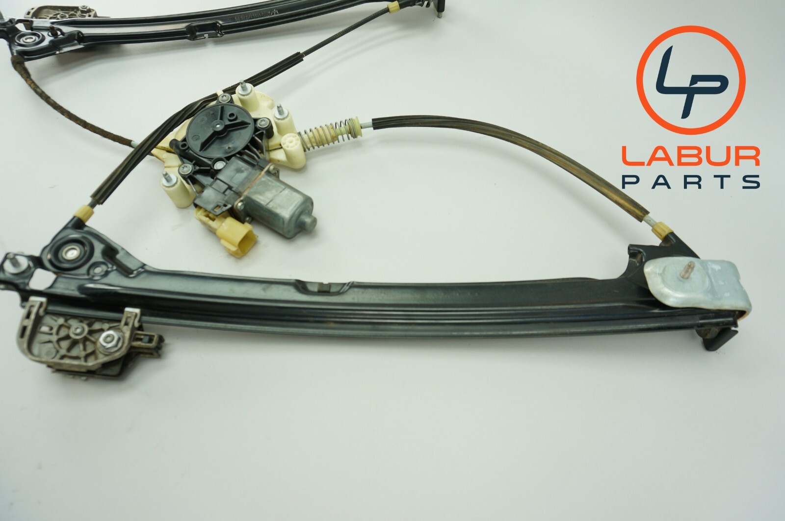 M157 Maserati Ghibli 14-17 Front Right Door Window Glass Regulator & Motor Z5682