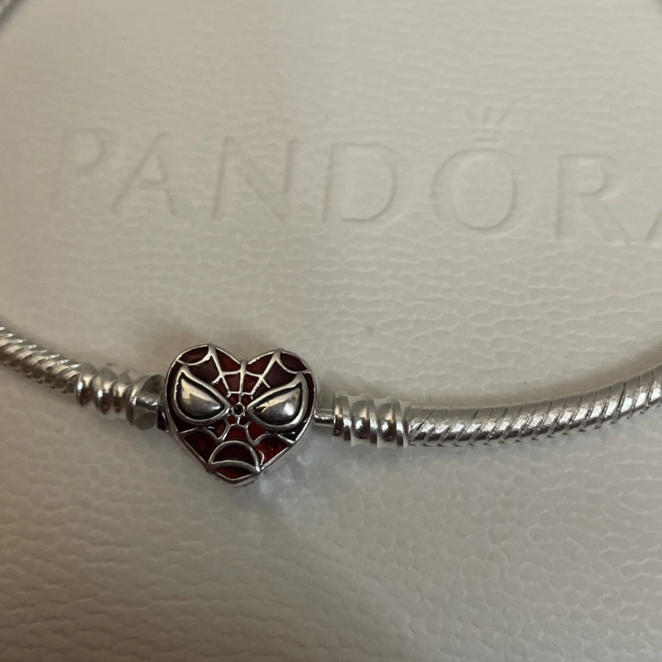 Never worn Pandora 925 Silver Marvel Spider Man Clasp rope bracelet 21cm - Image 2 of 2