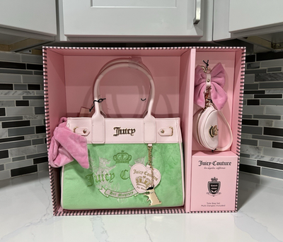Juicy Couture Daydreamer Her Majesty Heritage Tote Box Set In