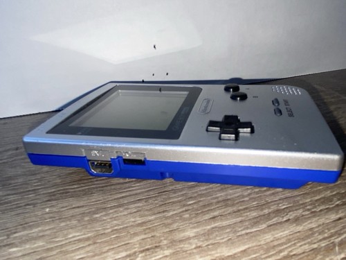Nintendo Game Boy Pocket Silver Console Portatile Testata e Funzionante BUONE CONDIZIONI - Foto 4 di 7