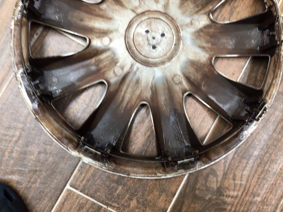 Cubierta de rueda Camry LE 2005-2006 - 42621-AA150 15" tapacubos - pieza original Toyota Foto 2 de 4