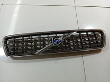 Calandre Volvo S40