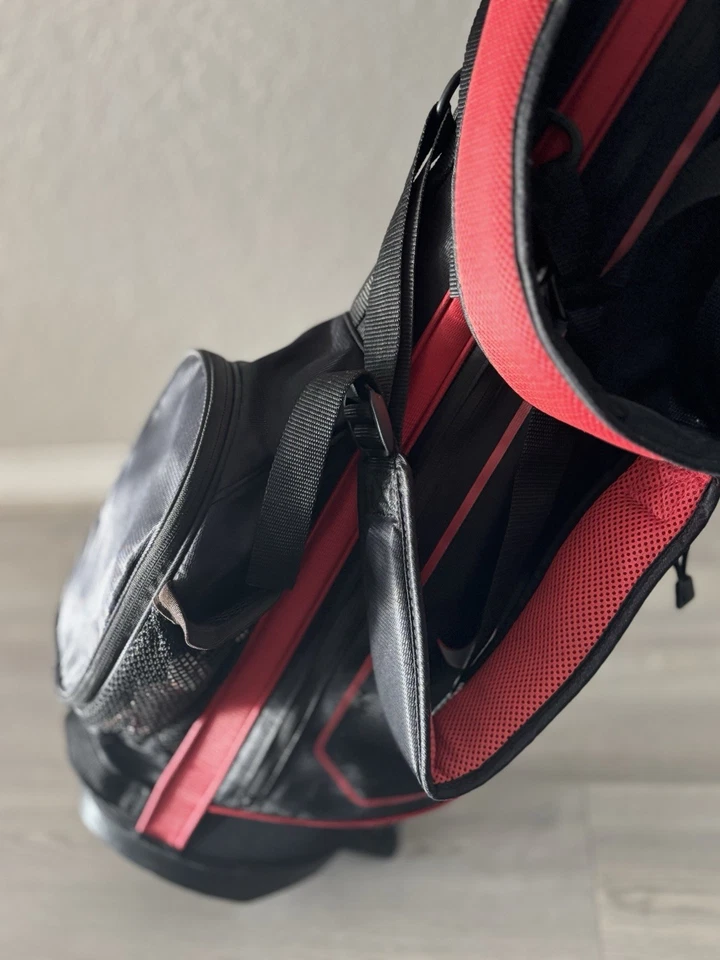 Nike VRS Junior Red Golf Bag Set with 7 9 Iron Driver 4H and Putter and - Image 3 of 4