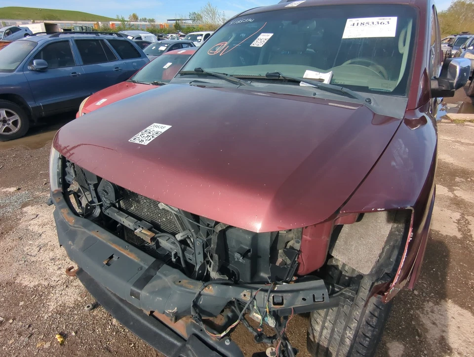 Оригинальный капот Nissan Armada 2005-2015 годов выпуска QBC6Z - Изображение 2 из 2