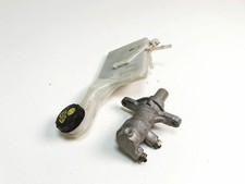 Maître-cylindre de frein Ford FOCUS