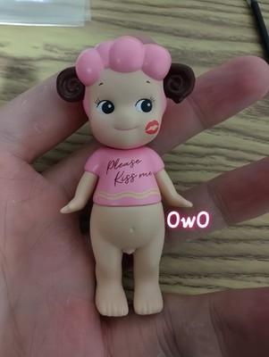 Sonny Angel Valentine's Day 2019 Chocolate Sheep Pink Please Kiss