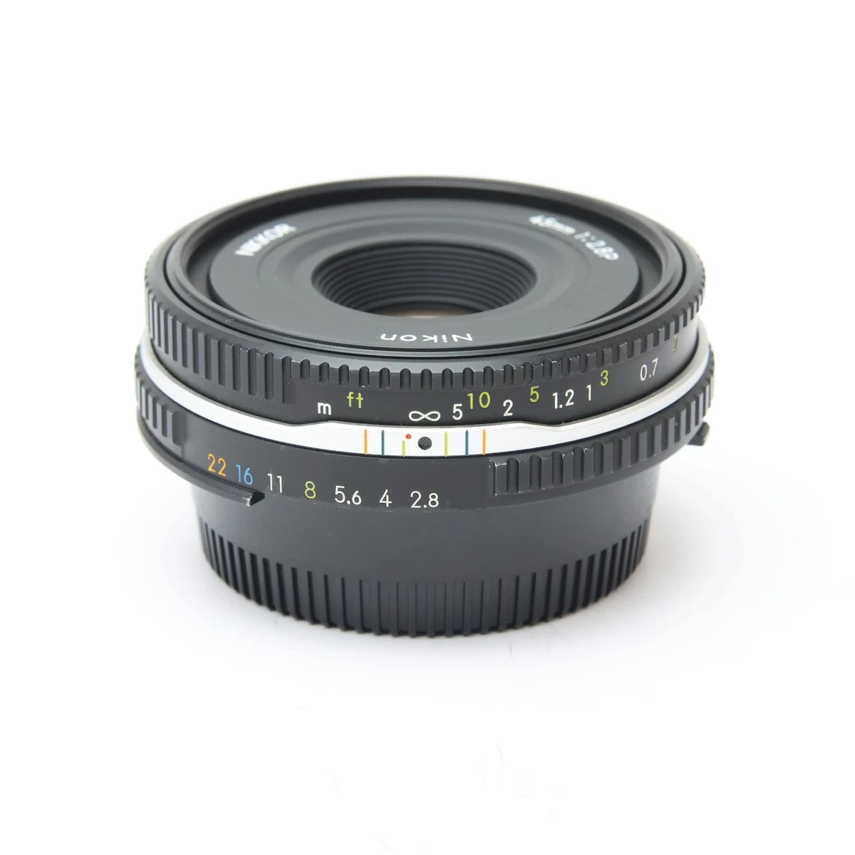 極上美品 Nikon ニコン Nikkor 45mm f 2.8 P シルバー Amazon.co.jp: Nikon Ai 45mm F2.8P シルバー ニコン : 家電＆カメラ