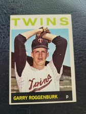 1964 Topps Baseball Card #258 GARRY ROGGENBURK Minnesota Twins
