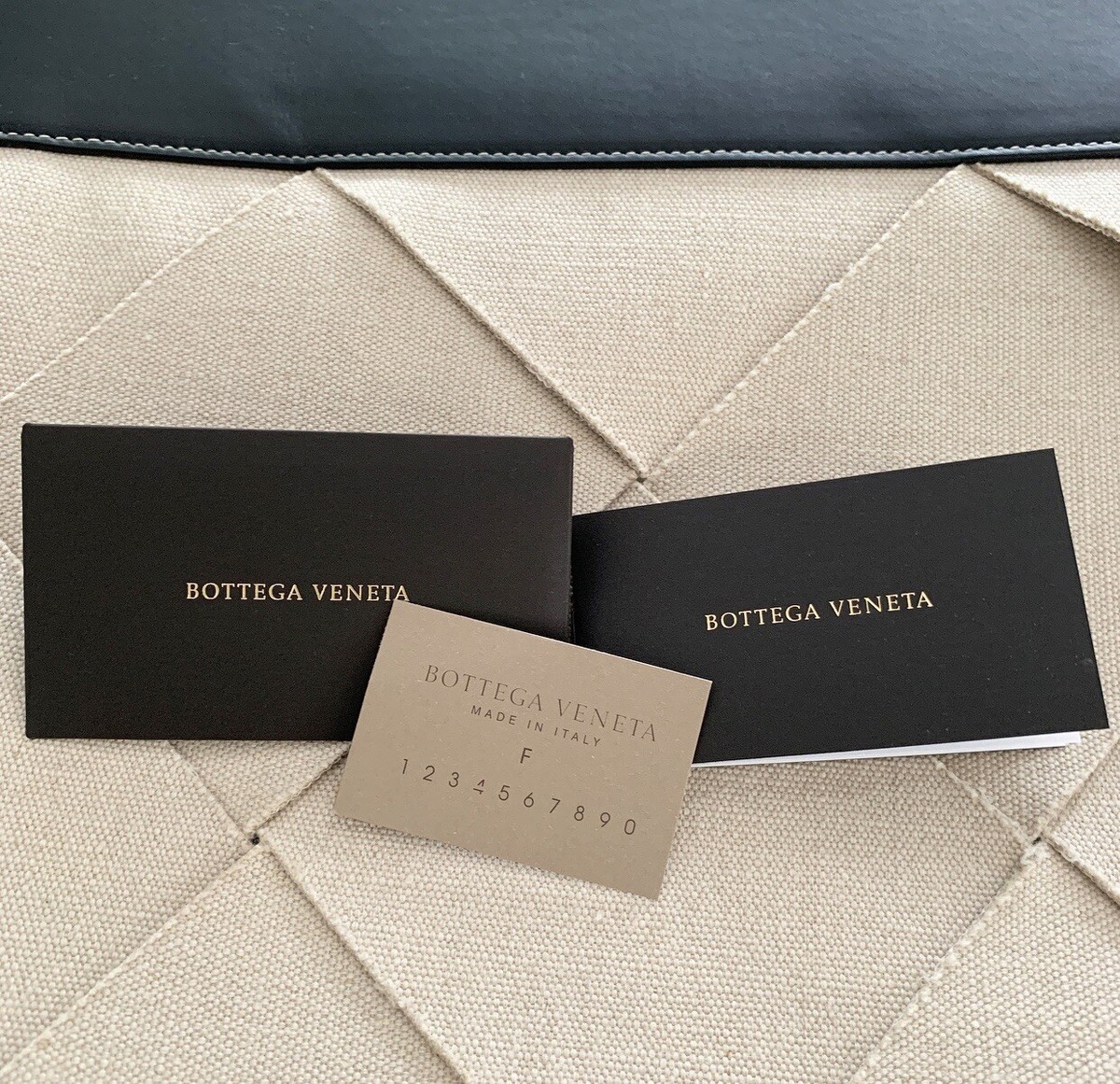 BOTTEGA VENETA MEDIUM SLIP TOTE INTRECCIATO LINEN & LEATHER