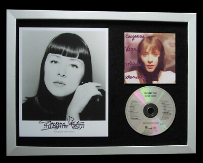 SUZANNE VEGA+SIGNED+FRAMED+SOLITUDE+LUKA+DINER=100% GENUINE+EXPRESS WORLD SHIP