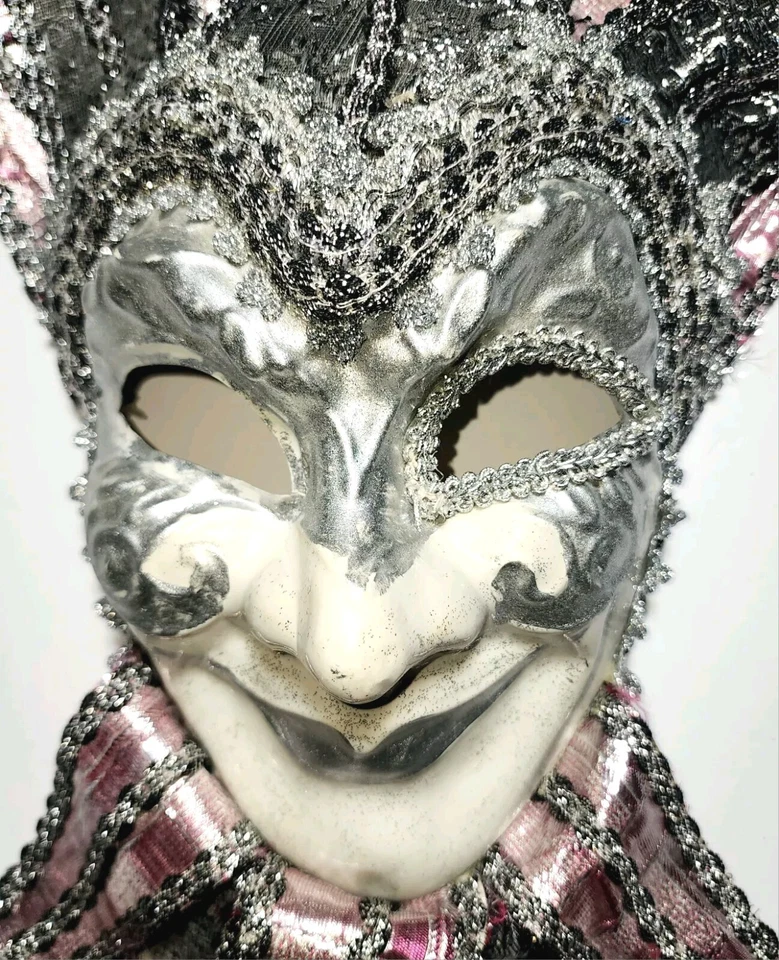 Stunning Venetian Commedia dell Arte Mask Venice Some Missing Tassels Vintage EX - Image 2 of 4