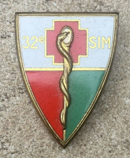 32° Section d’Infirmiers Militaires, émail, dos guilloché doré