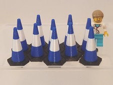 10x Traffic cones 1:24th scale Blue/white 39mm tall 3D printed