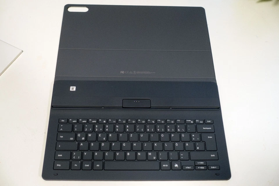 Original Samsung Galaxy Tab S11 Book Cover Keyboard Slim EF-DX730 Case Black