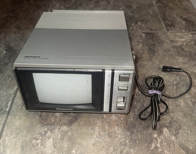 1983 Panasonic Vintage Retro Gaming Color TV CT-1110B Collectible