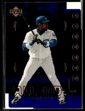 L12,605 - 2000 Upper Deck #528 Sammy Sosa AUT