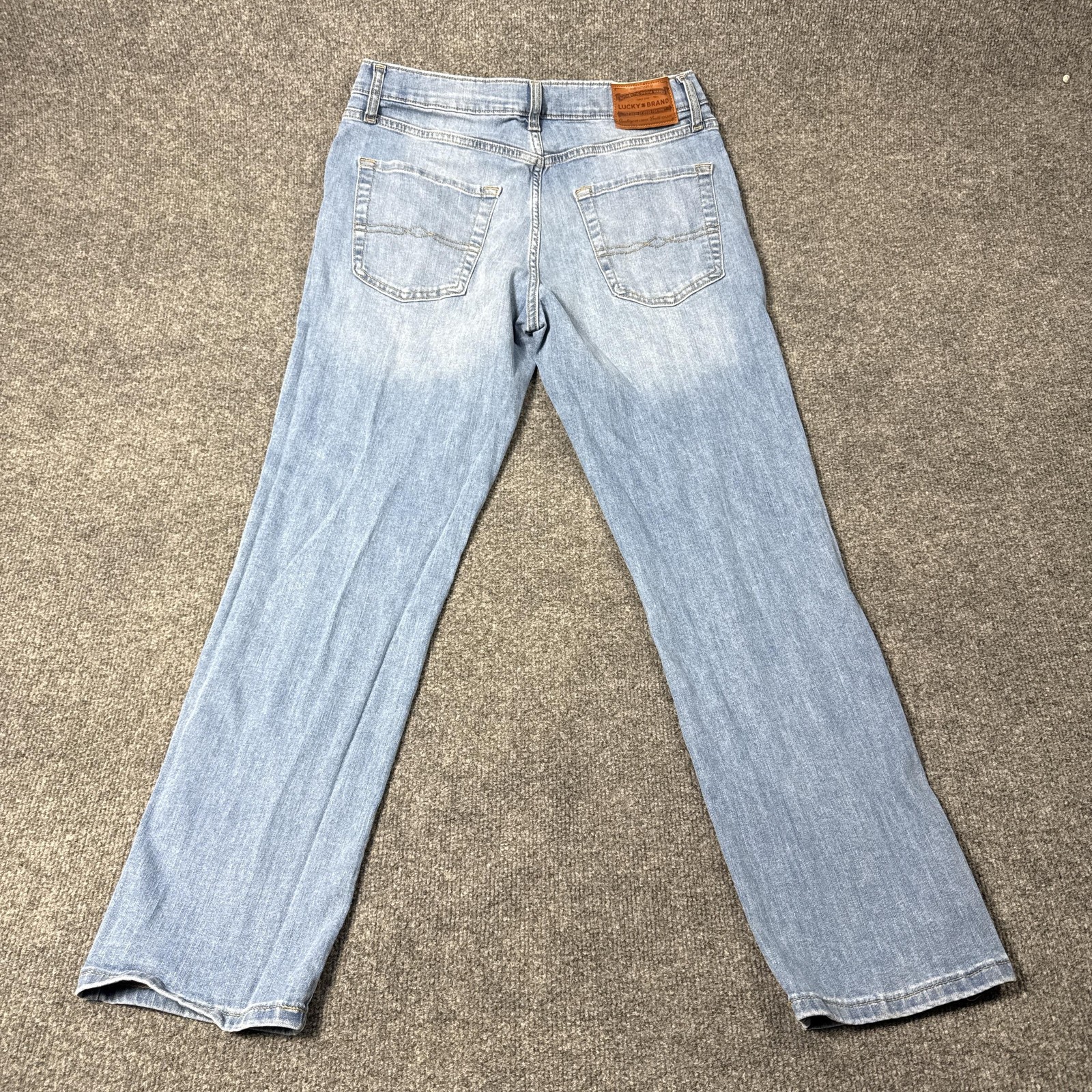 Mens 34x32 Light Wash Blue Stretch Denim