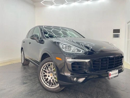 2016 Porsche Cayenne S E-Hybrid Sport Utility 4D Image 1 of 4