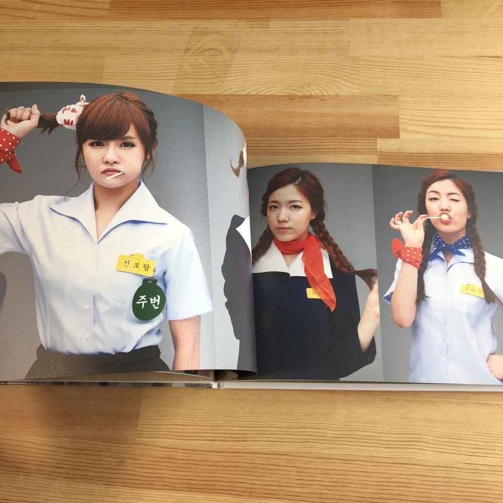 T-ARA CD + Photobook Mini Repackage Album Roly-Poly in Copacabana