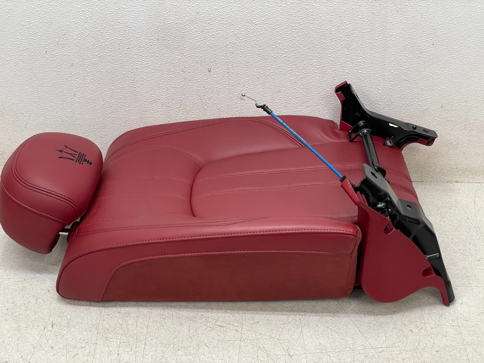 2017 2018 Maserati Levante Rear Right Passenger Upper Seat Cushion Red 1442 OEM