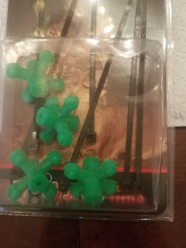 BowJax UltraJax I String Silencers Green-1ea 4 pk. Model: 1034/FLO GREEN-NEW - Image 3 of 3