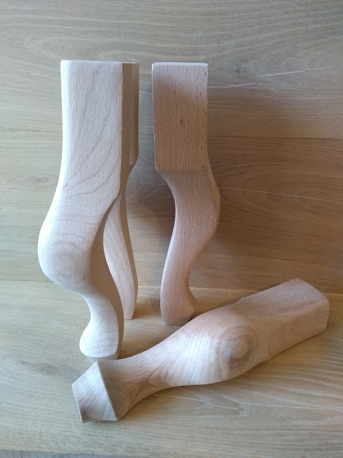 4x WOODEN FURNITURE LEGS/FEET, QUEEN ANNE STYLE, BEECH SOFA, CHAIRS