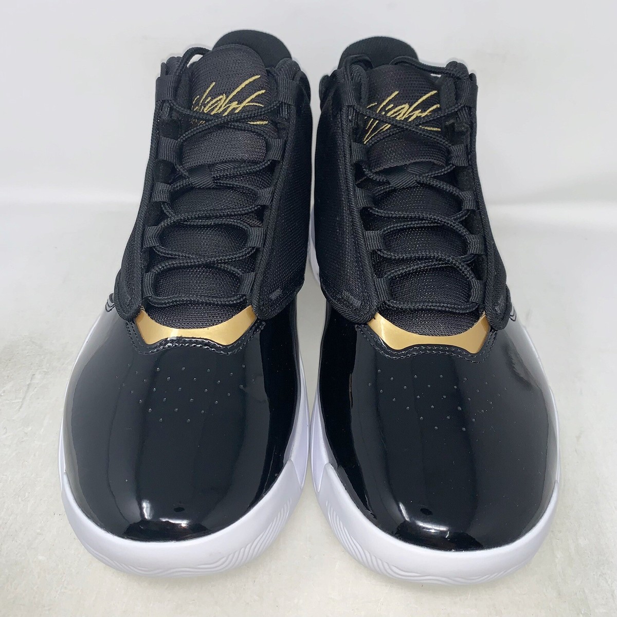 Air Jordan Max Aura 4 Gold Black Sneaker, Size 10 BNIB DN3687-007
