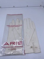 Vintage Aris Leather Gloves With Pearl Buttom