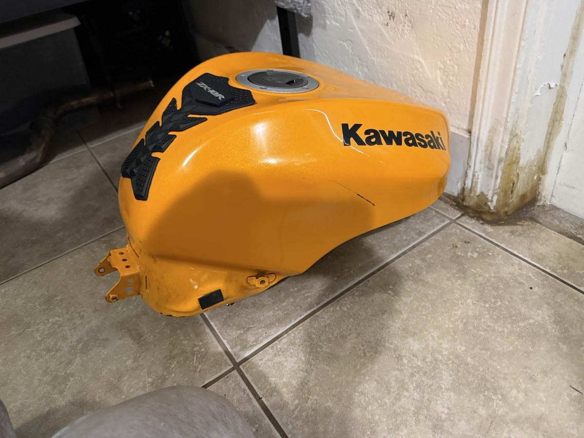 2006 2007 Kawasaki Ninja ZX10 ZX10R OEM Fuel Gas Tank Stock PEARL