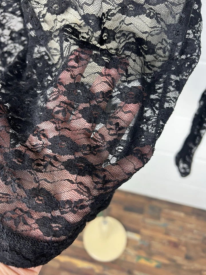 Mudd Juniors Lace Black Top Size M Early 2000s Possibly Vintage Y2K - Image 3 of 4