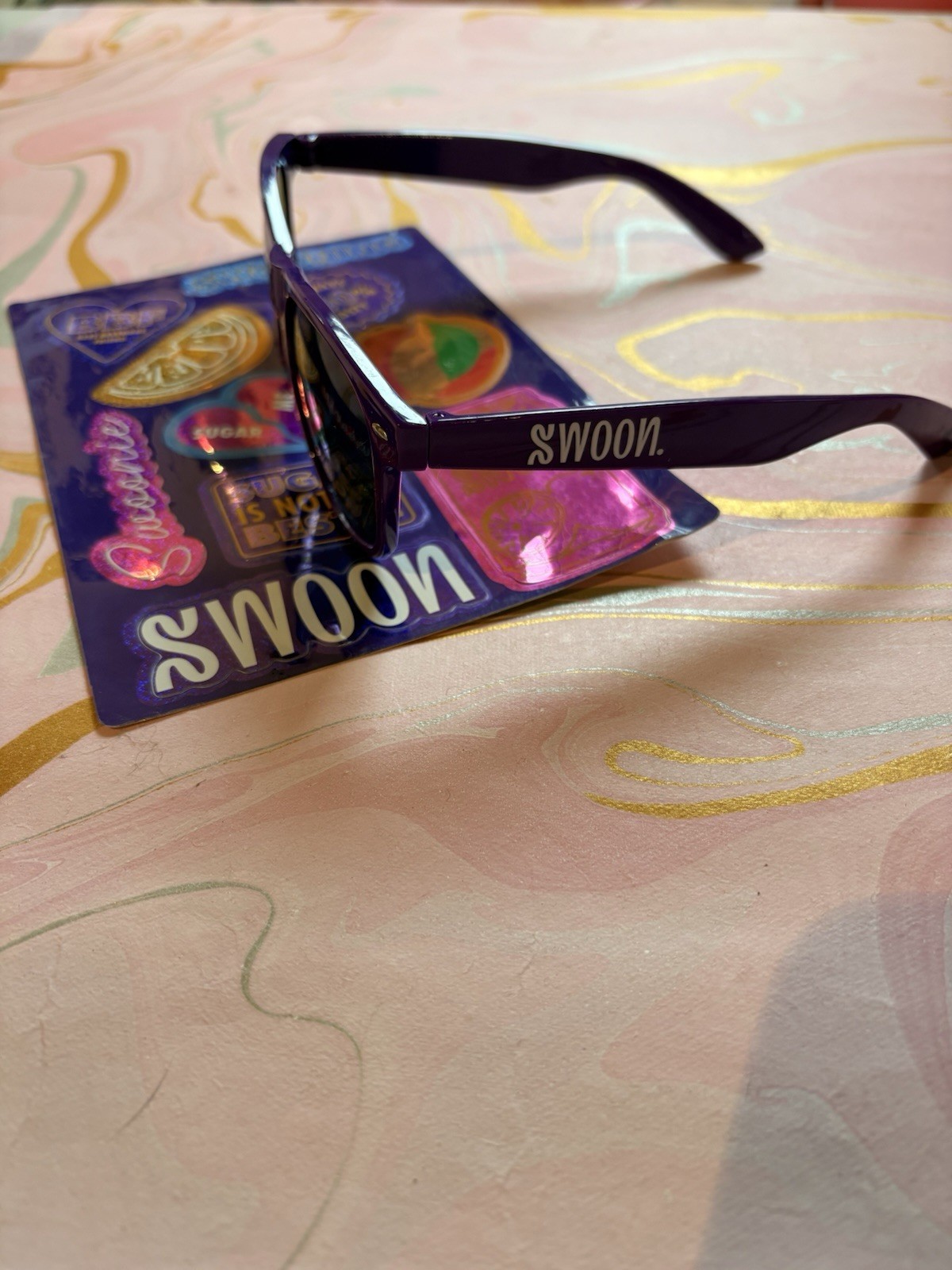 Swoon Drinks Sunglasses Bundle - image 4