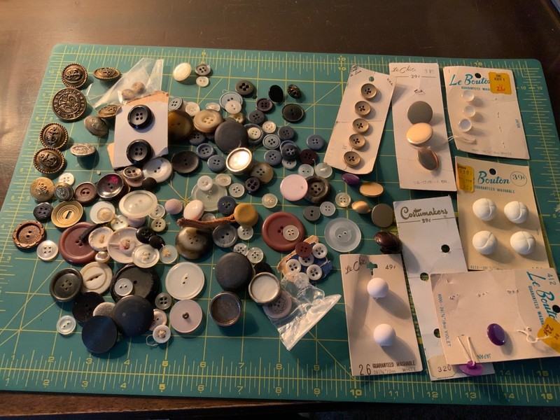 Vtg Gold white button lot buttons anchor crown craft mix plastic metal anchor