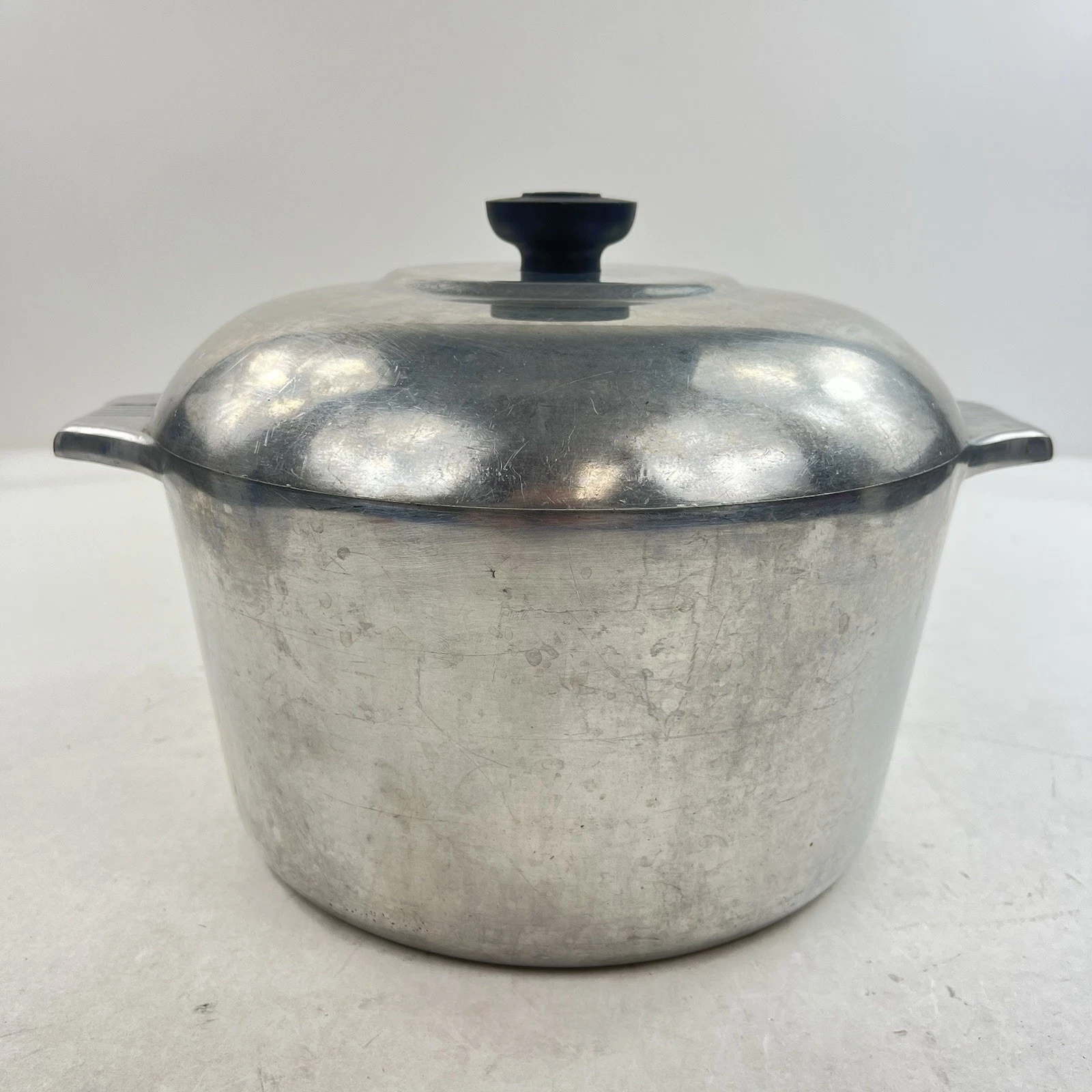 VTG Wagner Ware Sidney Magnalite #4249; 6Qt. Quart Dutch Oven Stockpot with Lid