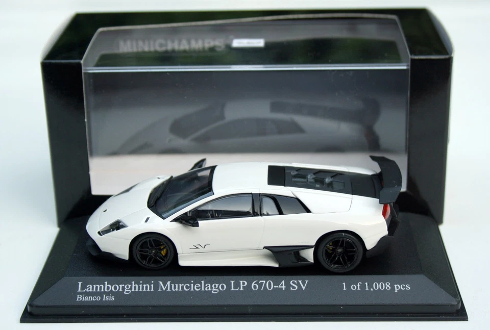 Lamborghini Murciélago LP 670-4 SV Anno 2009-2010, Bianco, Minichamps In M. 1:43 - Immagine 4 di 4