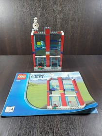 Lego City Set #7208 - Fire Station Released in 2010, 100% Complete w/Manuals
