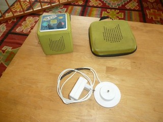 Toniebox grün Set mit 4 Kreativ Tonies & 4 x Was ist was Tasche/Ladestation