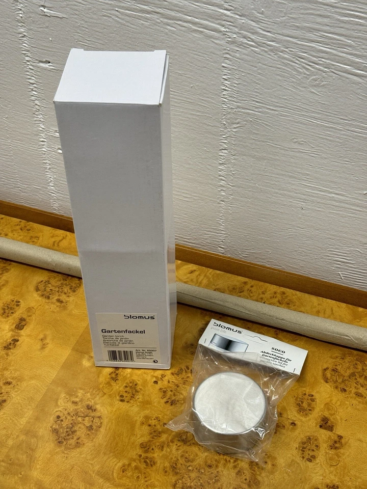 Antorcha de jardín Blomus con estaca de madera de haya y tapa de antorcha Soco Foto 4 de 4